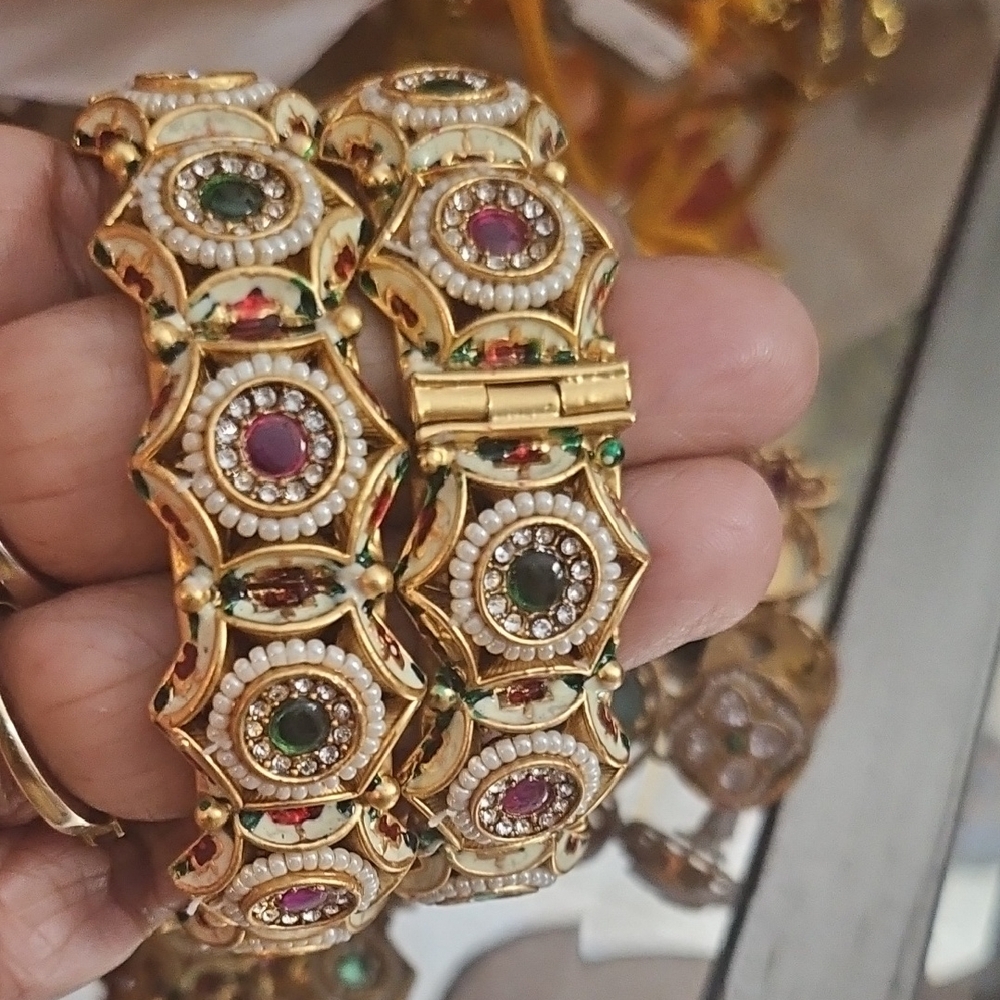 Traditional Antique Bangle Set